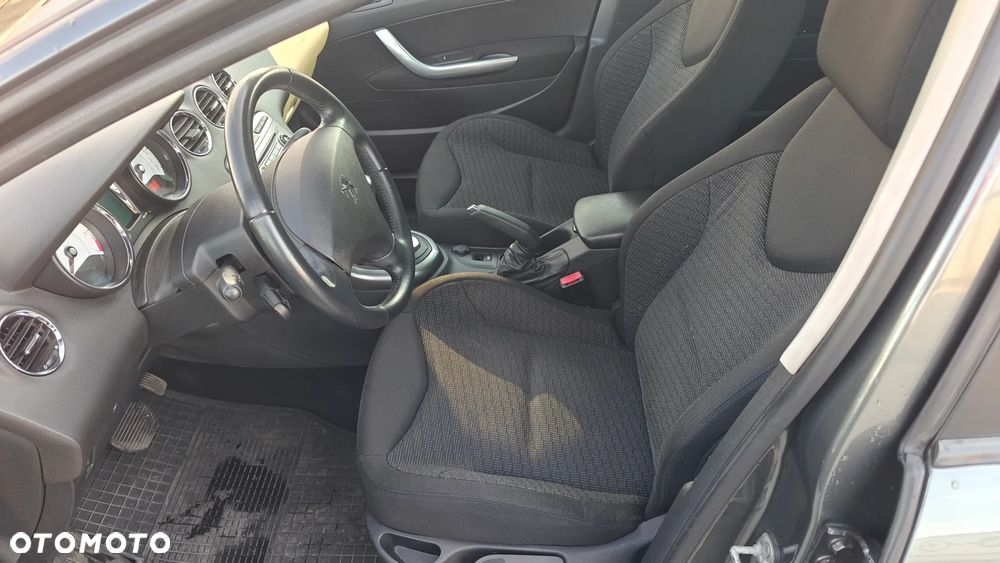 Peugeot 308 - 13