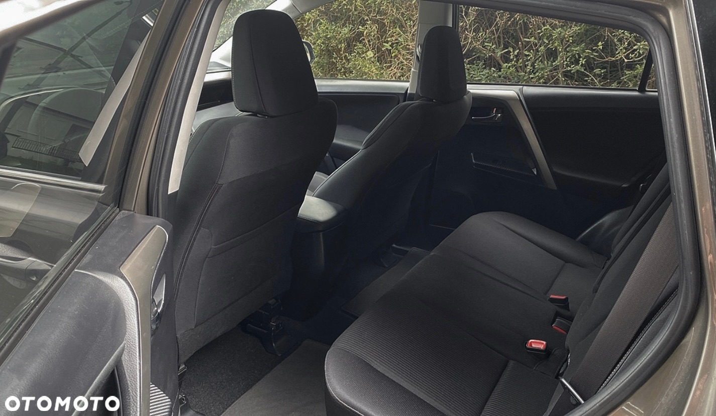 Toyota RAV4 2.2 D-4D 4x4 Automatik Comfort - 5