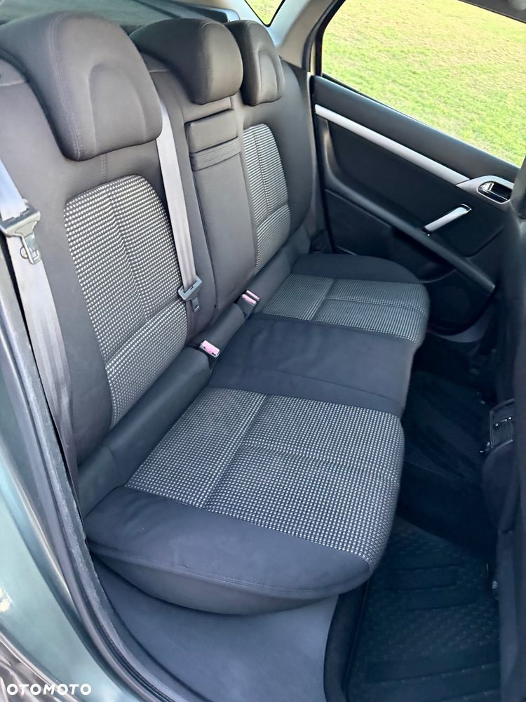 Peugeot 407 HDi 135 Automatik Premium - 26