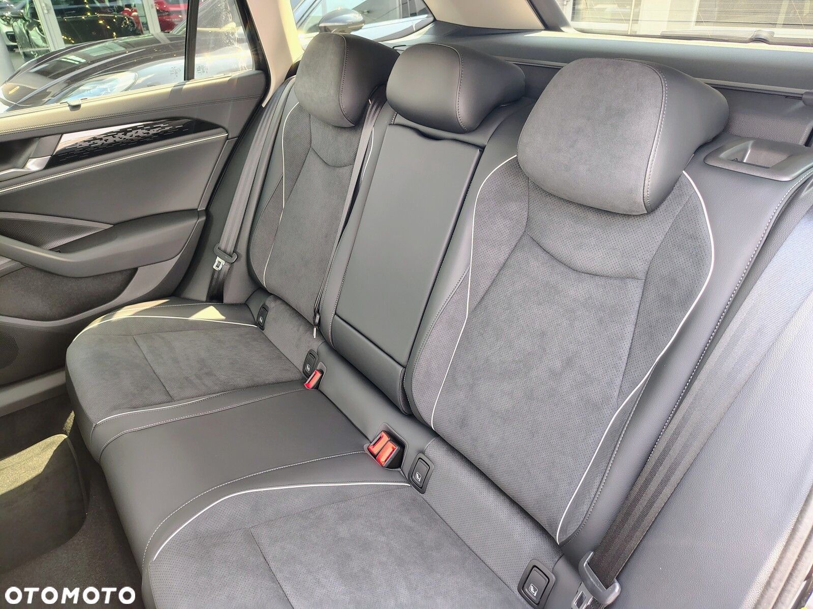 Volkswagen Passat - 26