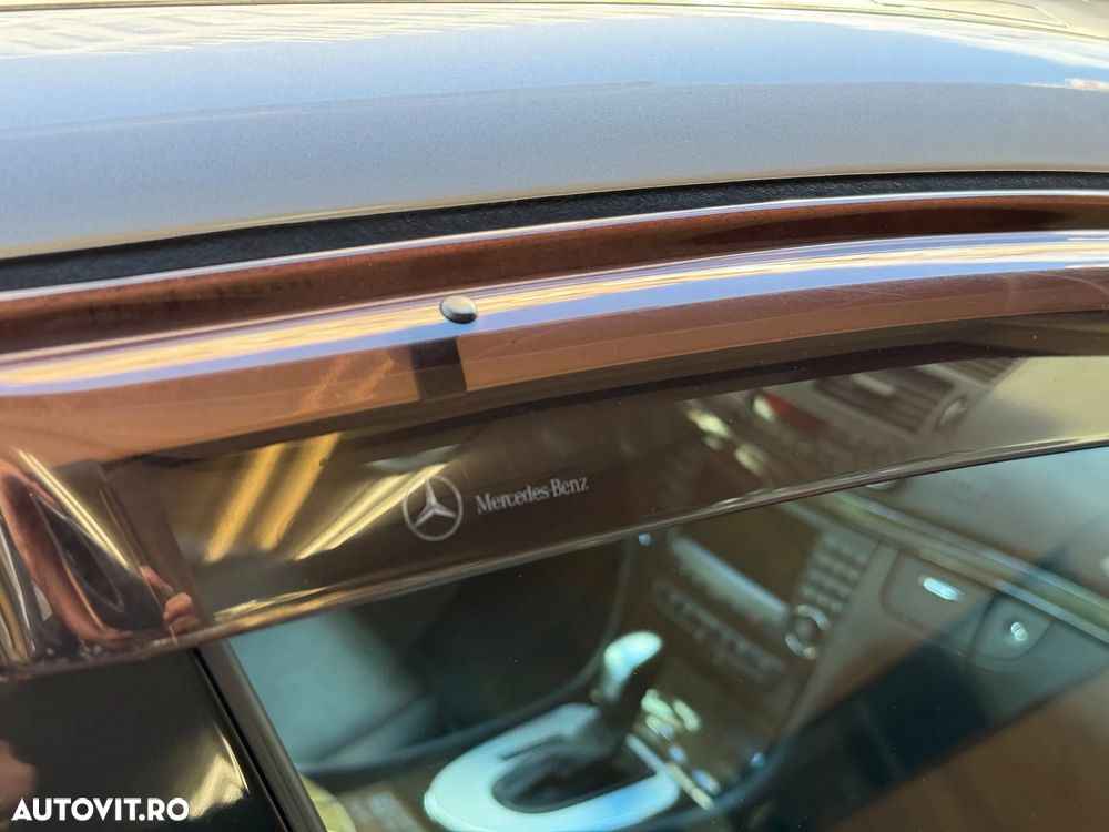 Mercedes-Benz E 320 4Matic Automatik Avantgarde - 25