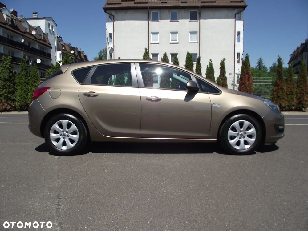 Opel Astra 1.6 Cosmo EU6 - 6