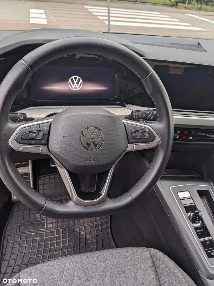 Volkswagen Golf - 23