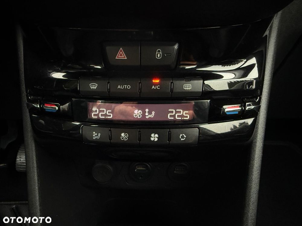 Peugeot 2008 1.6 VTi Allure - 25