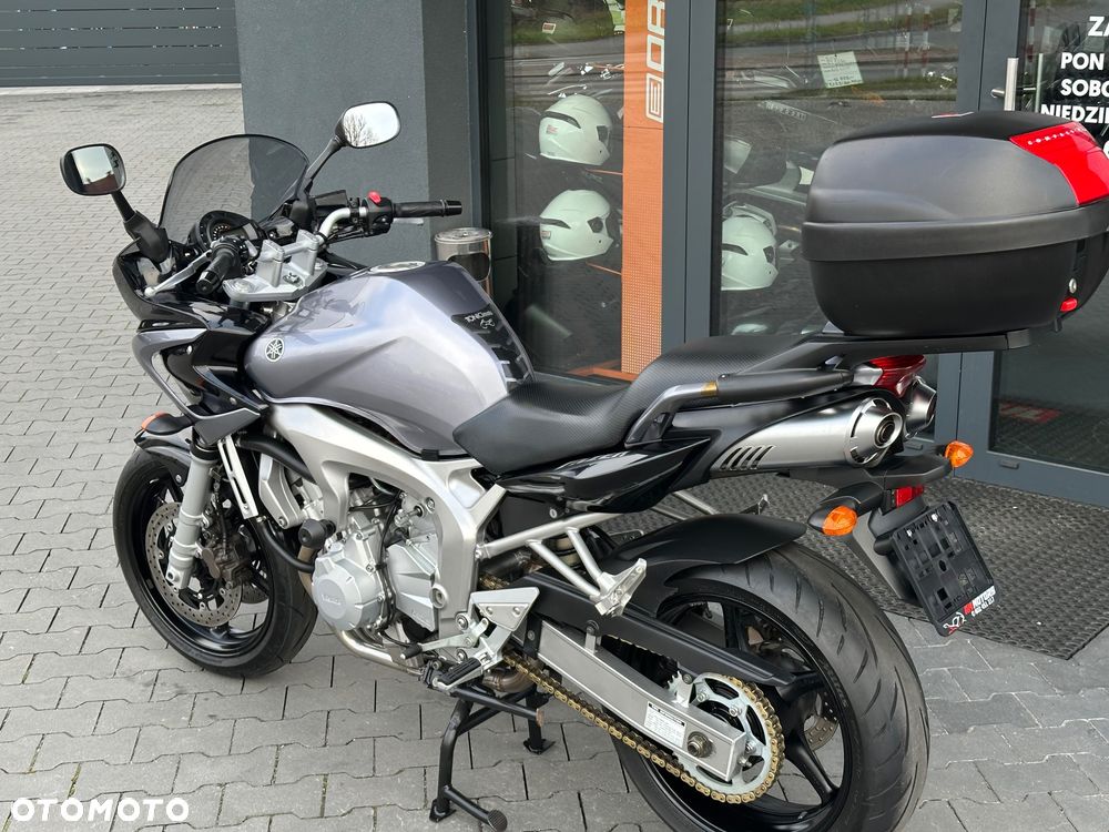 Yamaha FZ6 - 30