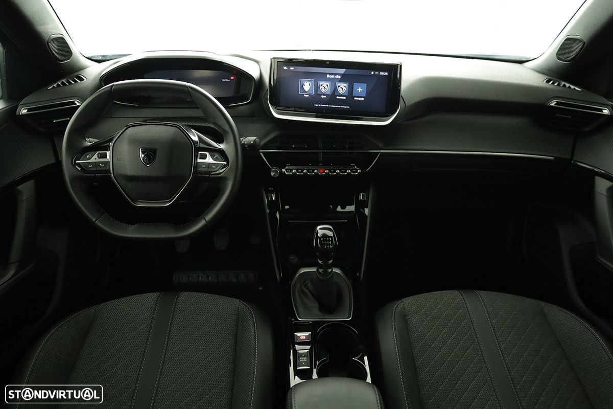 Peugeot 2008 1.2 PureTech Allure - 8