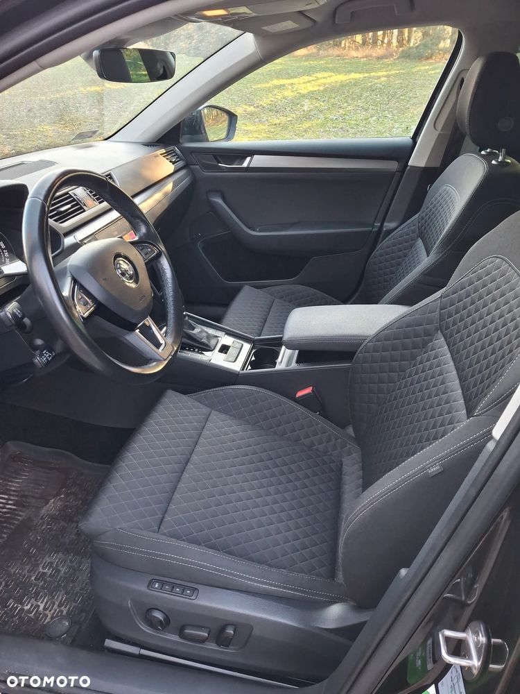 Skoda Superb 2.0 TDI 4x4 Style DSG - 8
