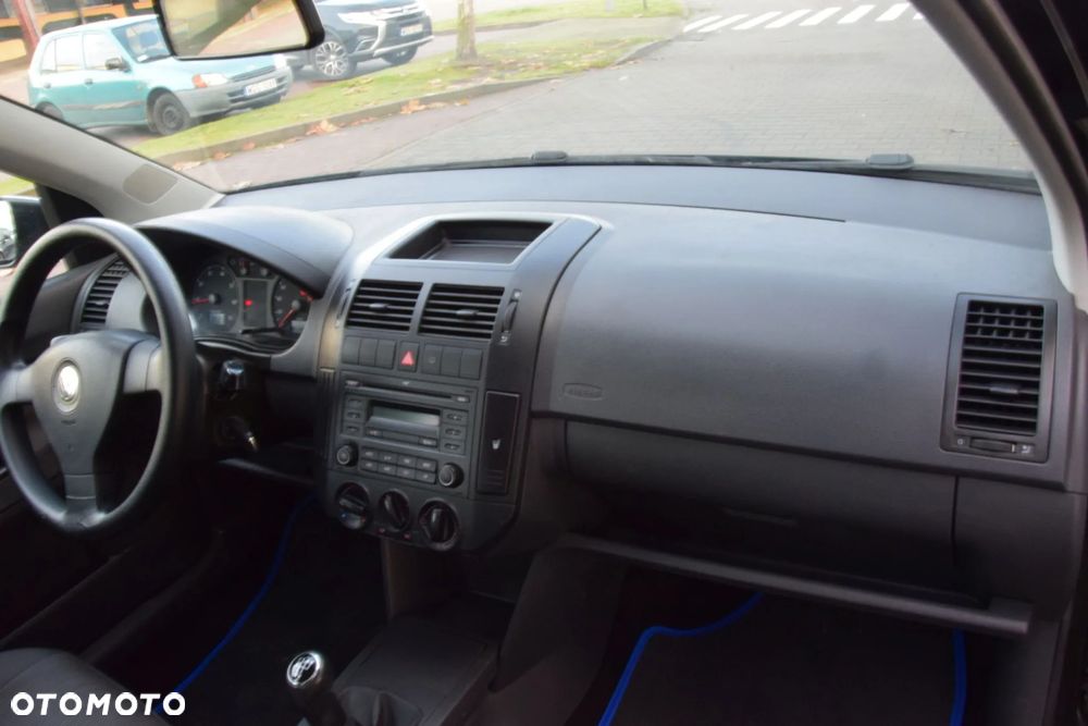 Volkswagen Polo 1.2 Tour - 19