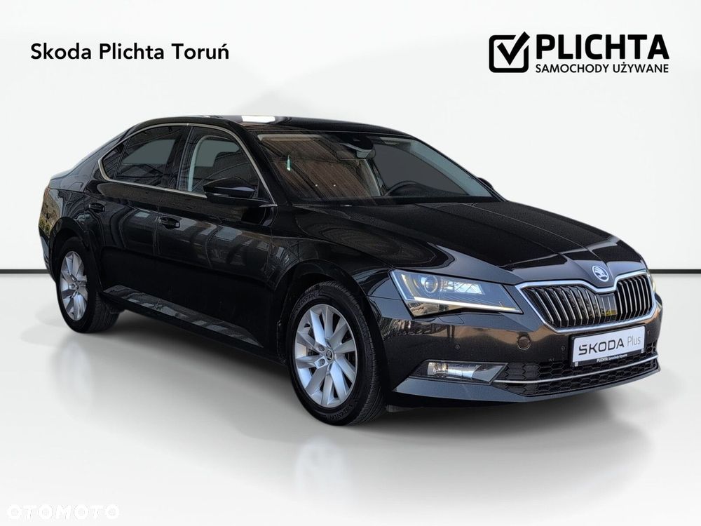 Skoda Superb 2.0 TDI SCR Style DSG - 4
