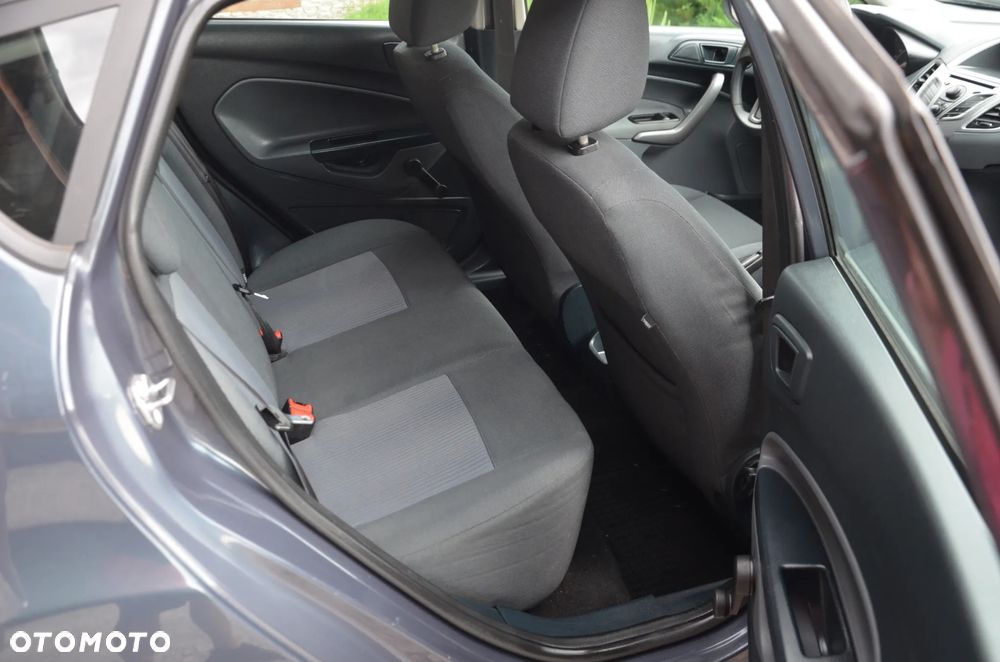 Ford Fiesta - 2