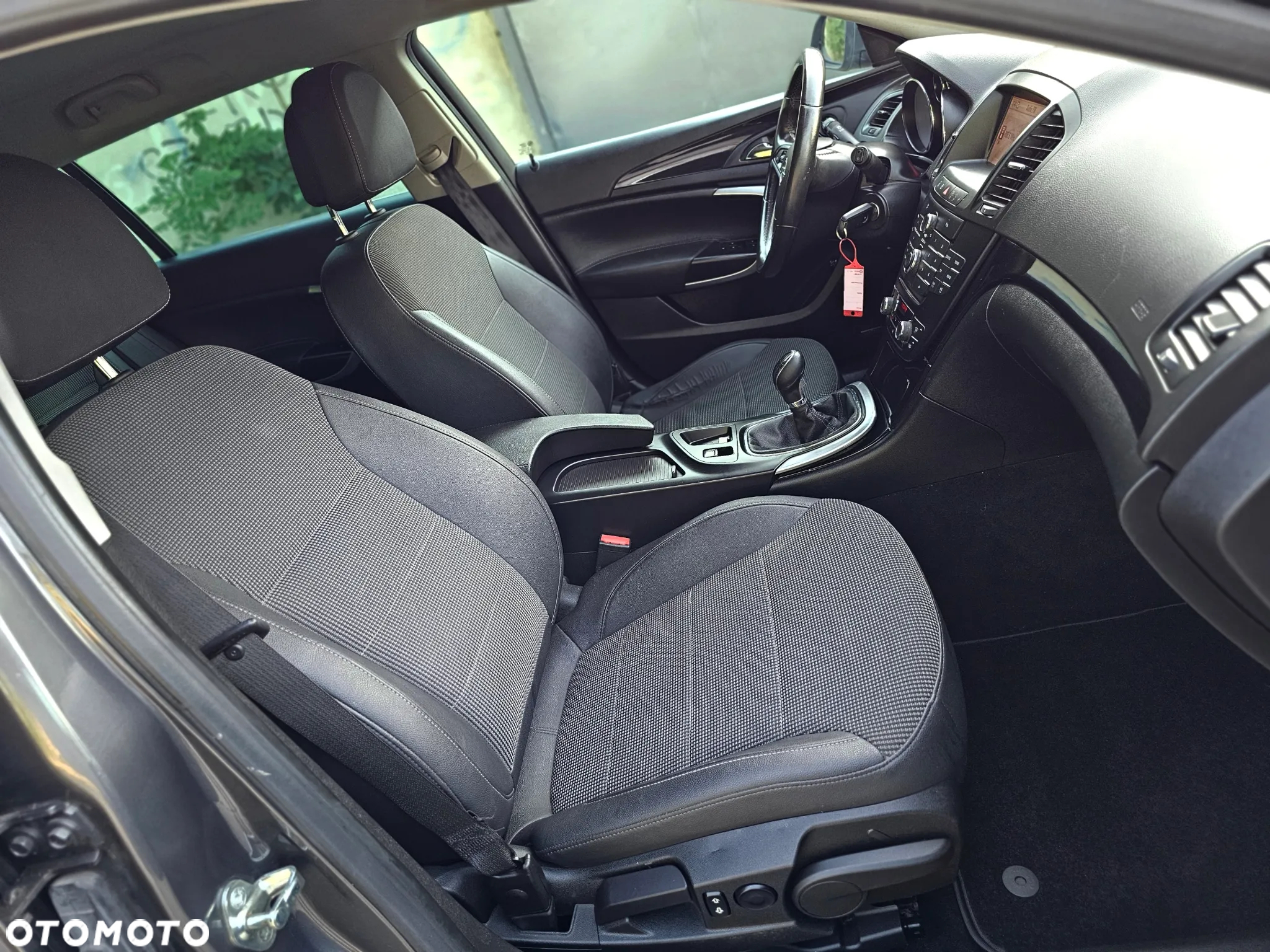 Opel Insignia 1.6 T Cosmo - 12