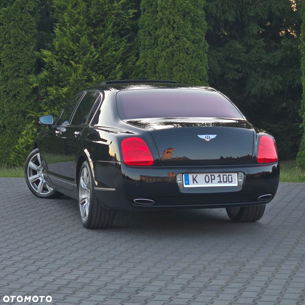 Bentley Flying Spur - 13
