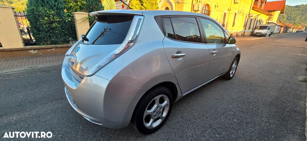 Nissan LEAF - 4