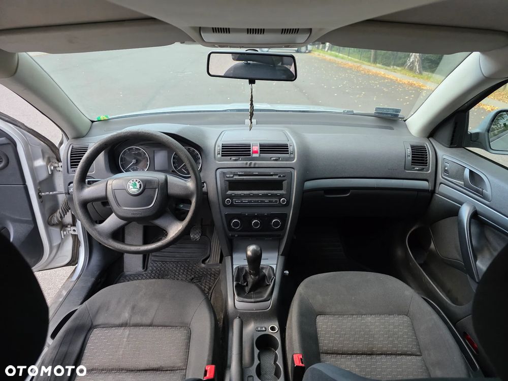 Skoda Octavia 1.6 Elegance EU5 - 7