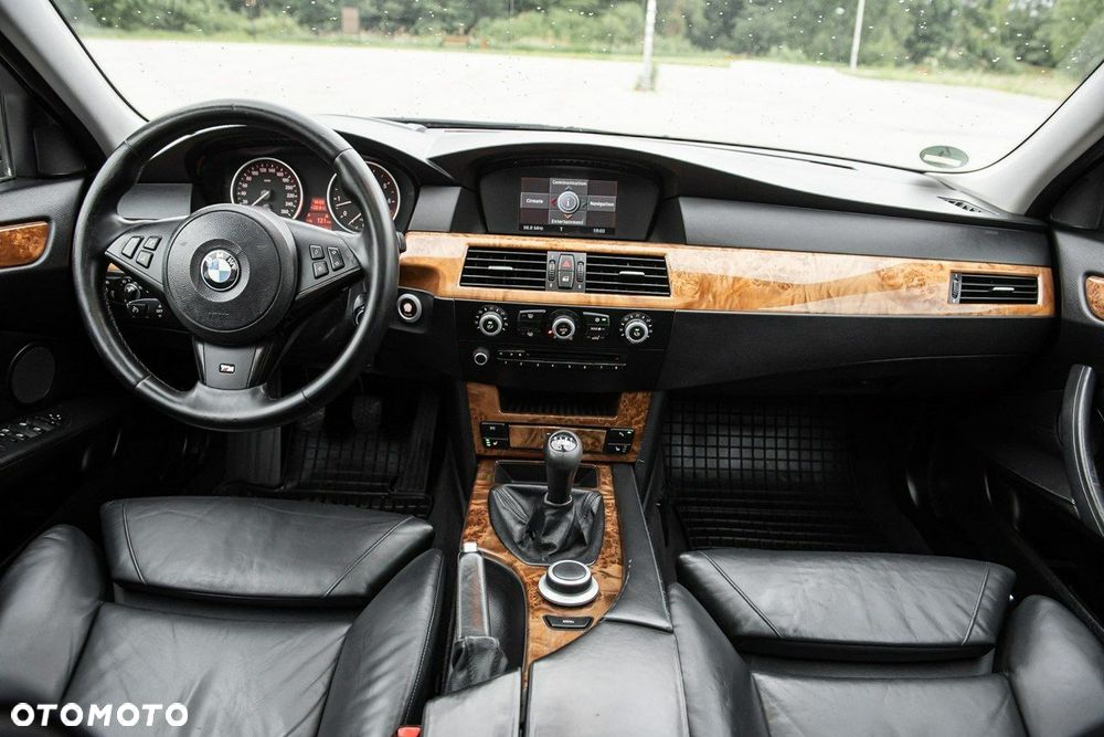 BMW Seria 5 523i Edition Sport - 5