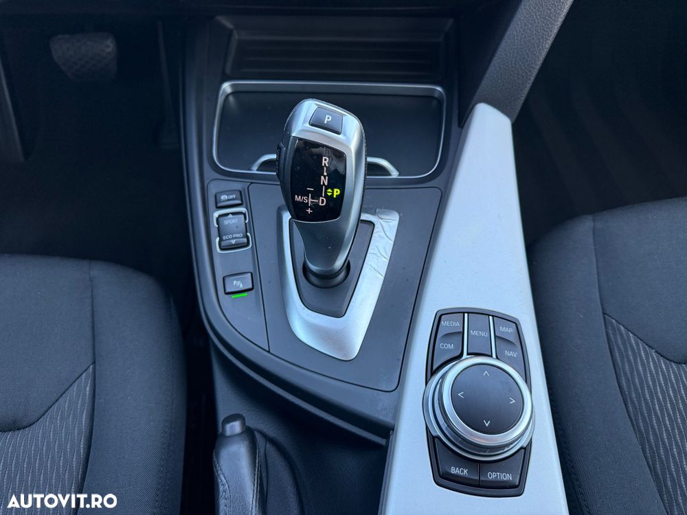 BMW Seria 3 318d Aut. Sport Line - 22