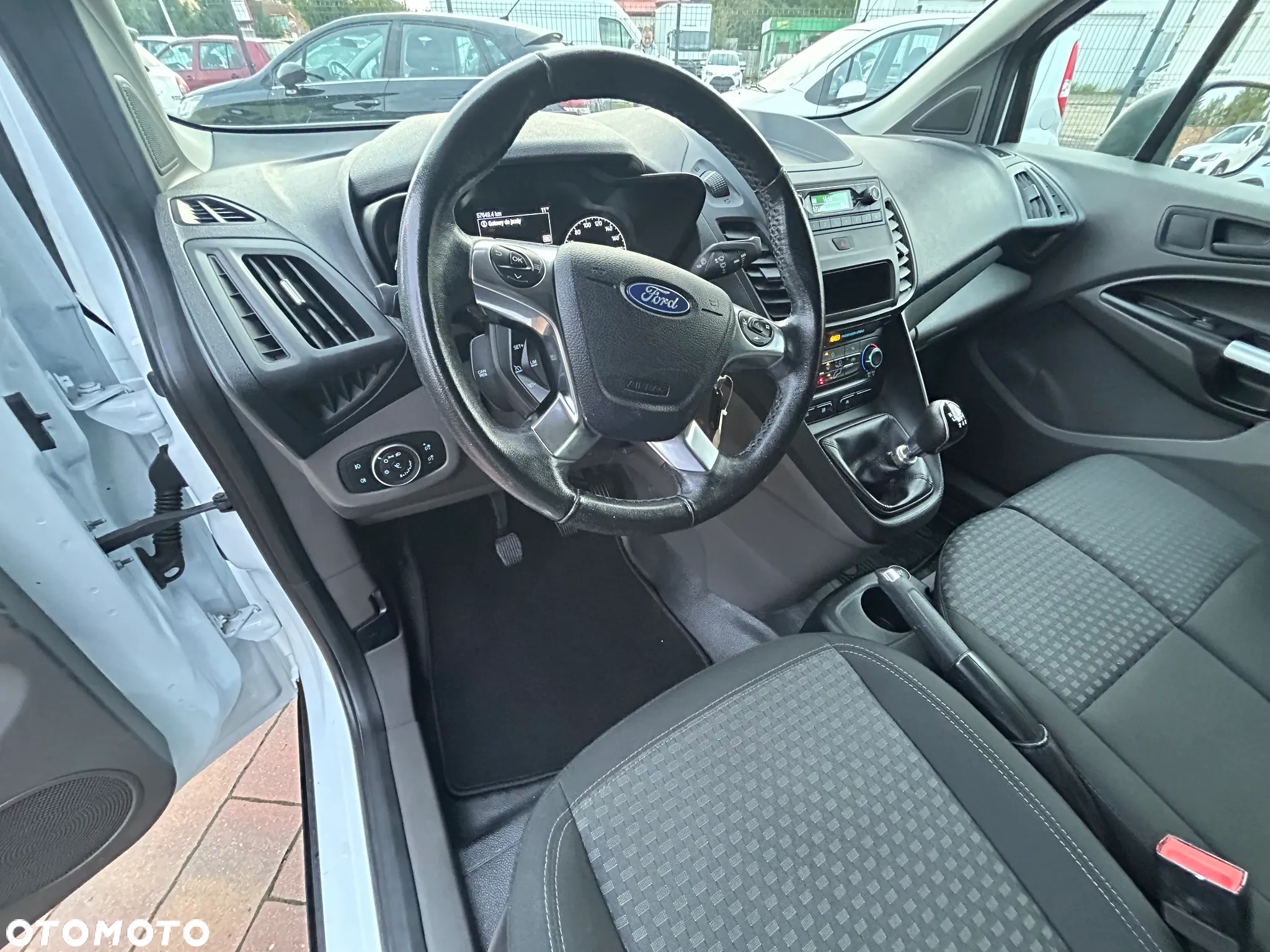 Ford Transit Connect - 14