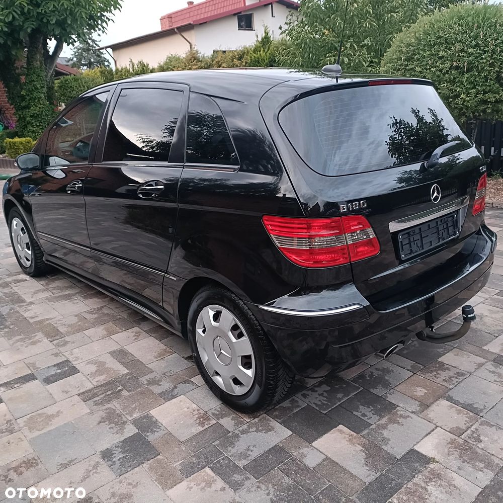 Mercedes-Benz Klasa B 180 CDI Autotronic - 26
