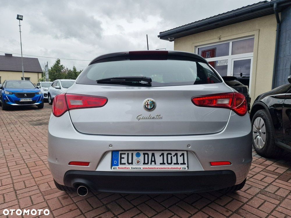 Alfa Romeo Giulietta - 8