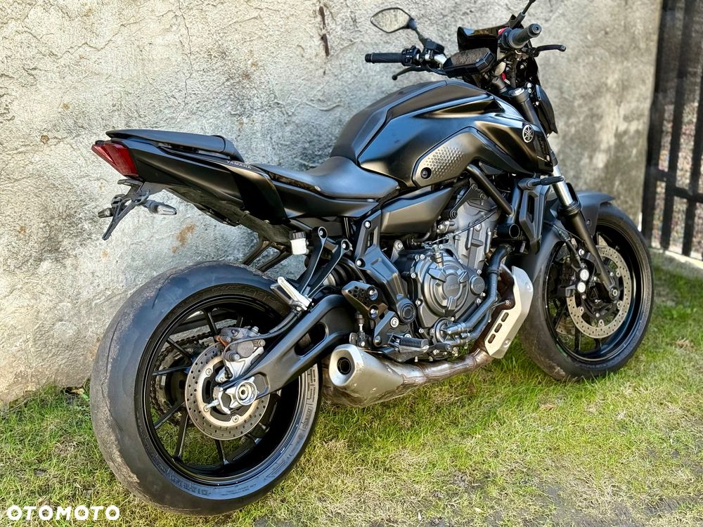 Yamaha MT - 2