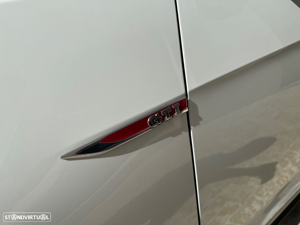 VW Golf 2.0 TSi GTi DSG Performance - 42