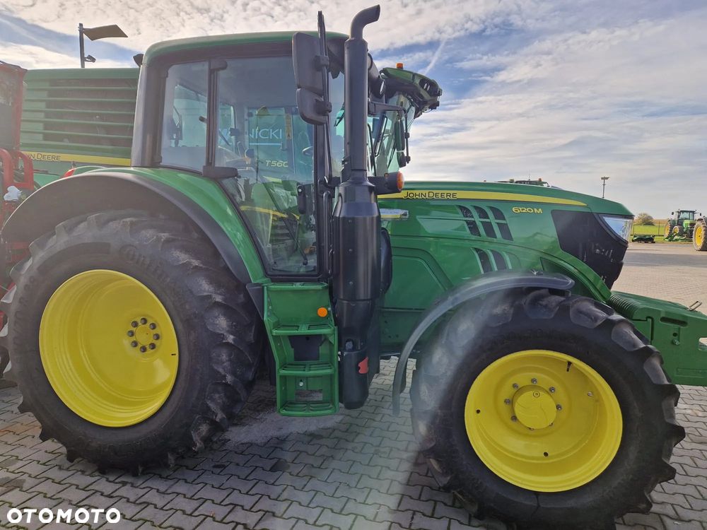 John Deere 6120M - 1