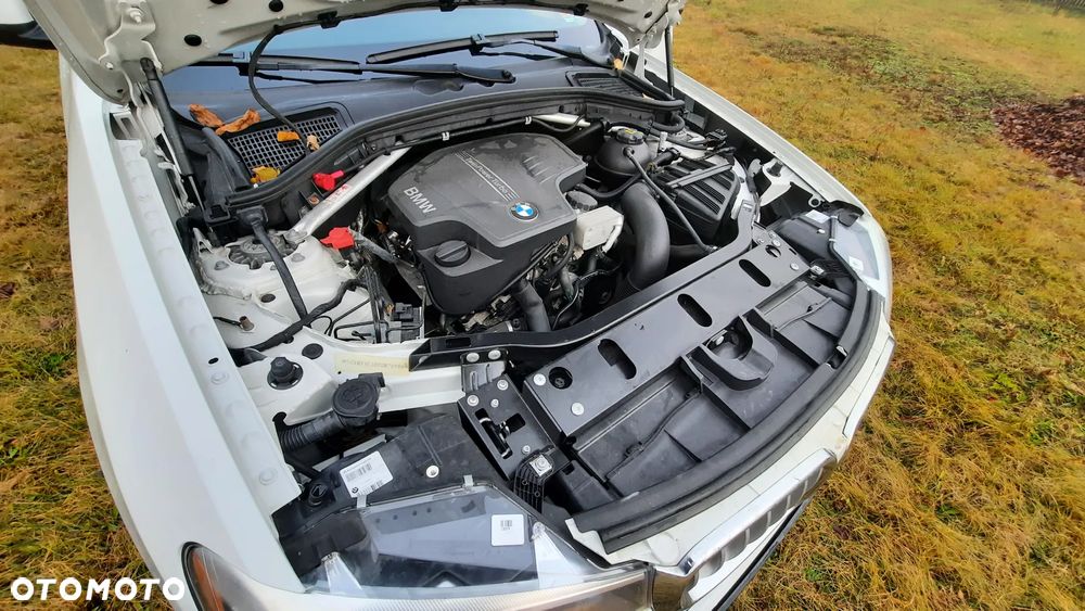BMW X3 xDrive28i - 16
