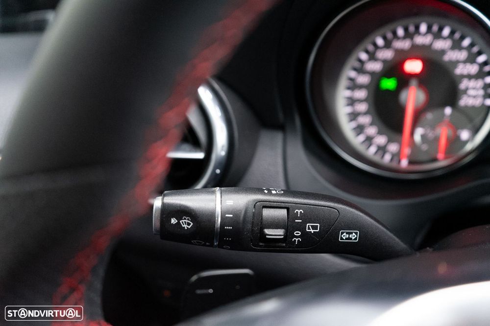 Mercedes-Benz GLA 220 d AMG Line - 34