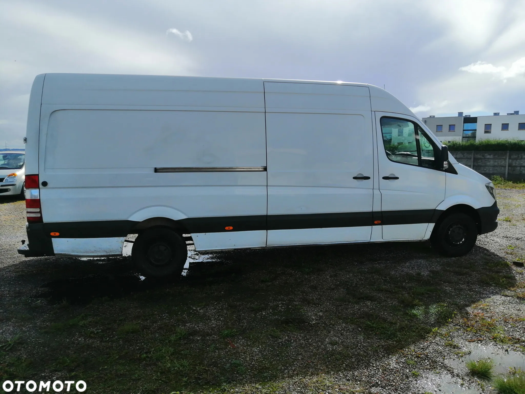 Mercedes-Benz Sprinter - 2