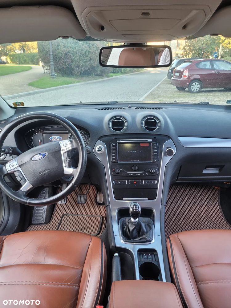 Ford Mondeo - 9