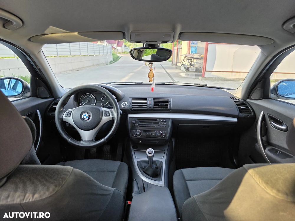 BMW Seria 1 120d - 8