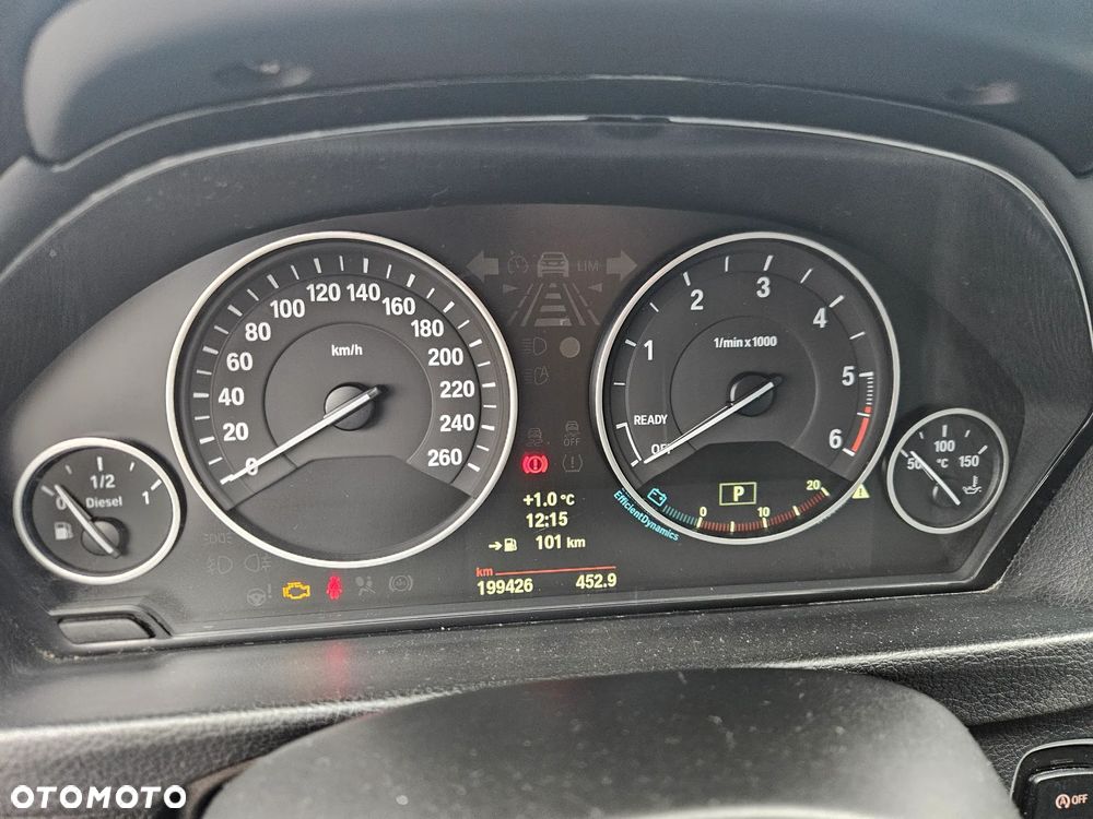 BMW Seria 3 318d - 10