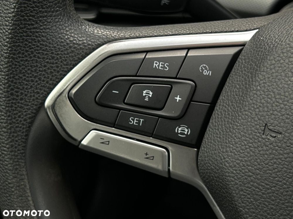 Volkswagen Golf VIII 2.0 TDI - 22