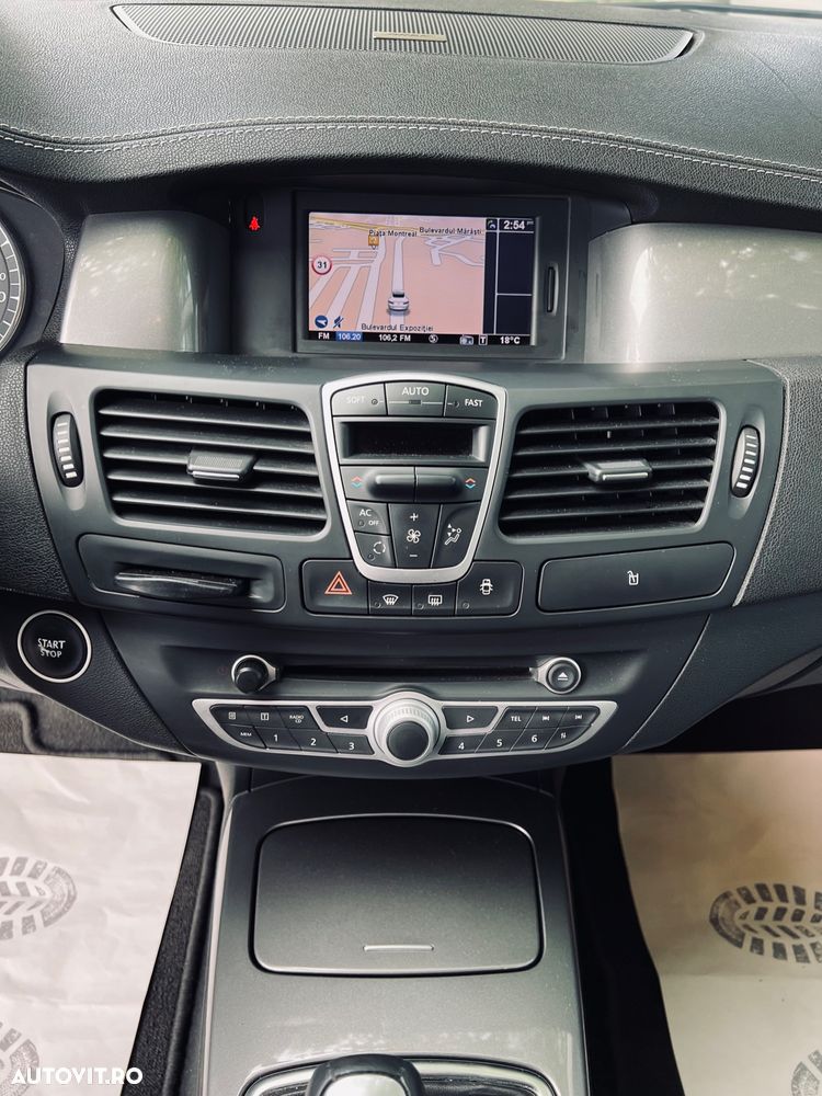 Renault Laguna Coupe dCi 150 FAP Monaco GP - 15