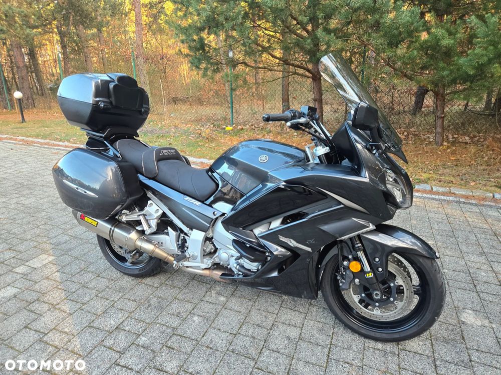 Yamaha FJR - 11