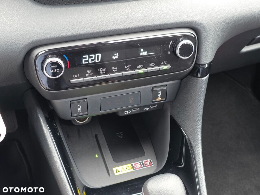 Toyota Yaris Hybrid 1.5 Style - 14
