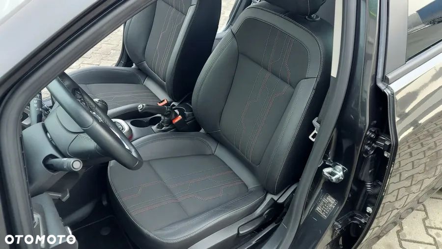 Opel Astra 1.4 Turbo 150 Jahre - 11