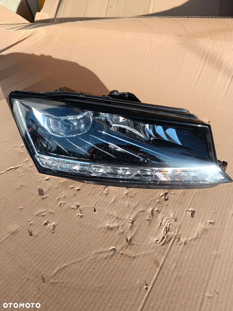 Skoda Fabia III lampa Led 6V1941016F - 1