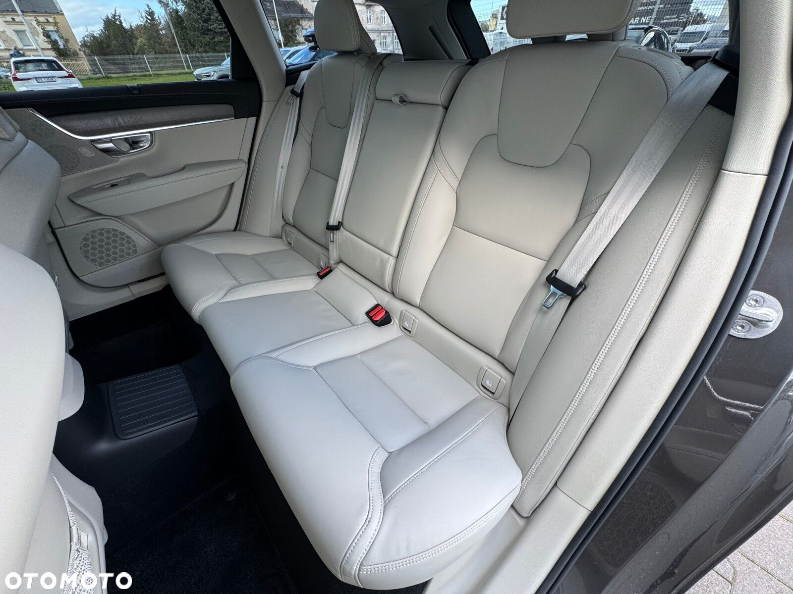 Volvo V90 - 10