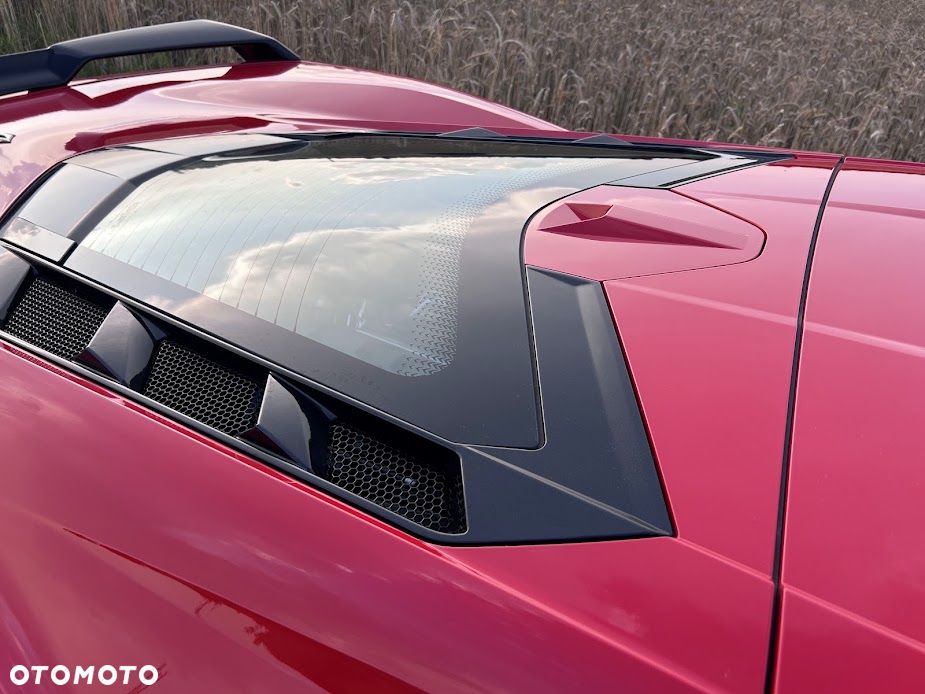 Chevrolet Corvette - 32