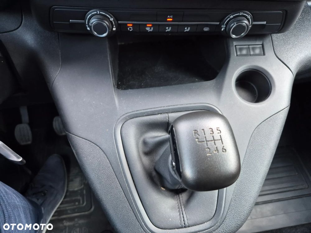 Toyota Proace City - 18