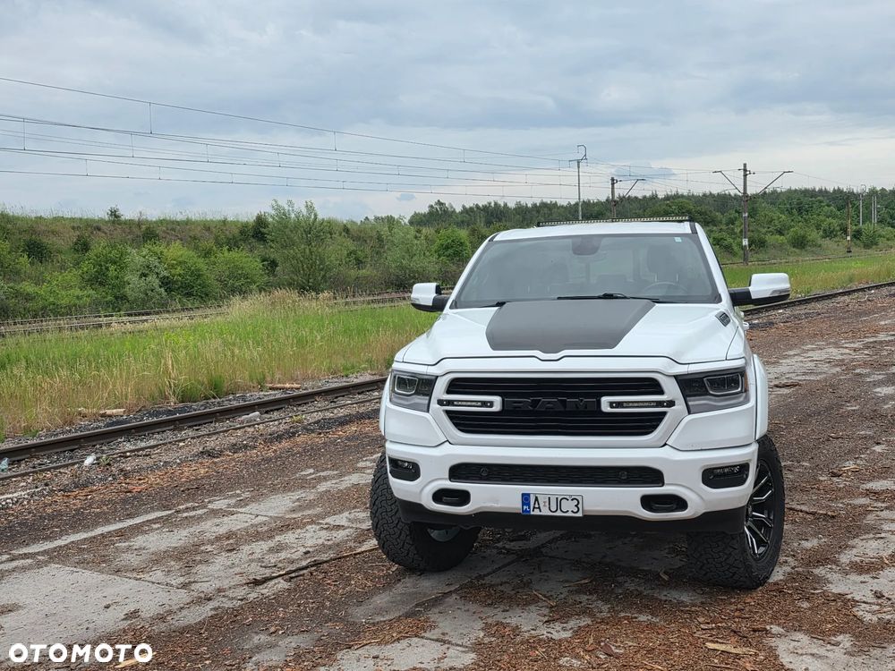 RAM 1500 5.7 Crew Cab Bighorn - 3