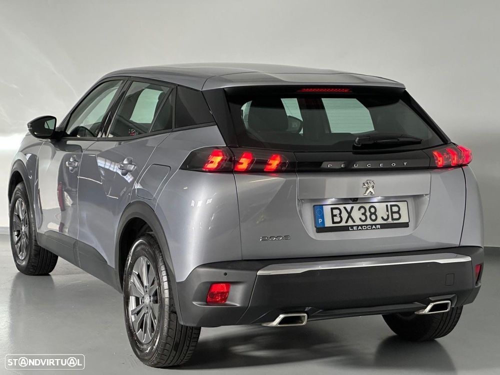 Peugeot 2008 1.2 PureTech Active Pack EAT8 - 4