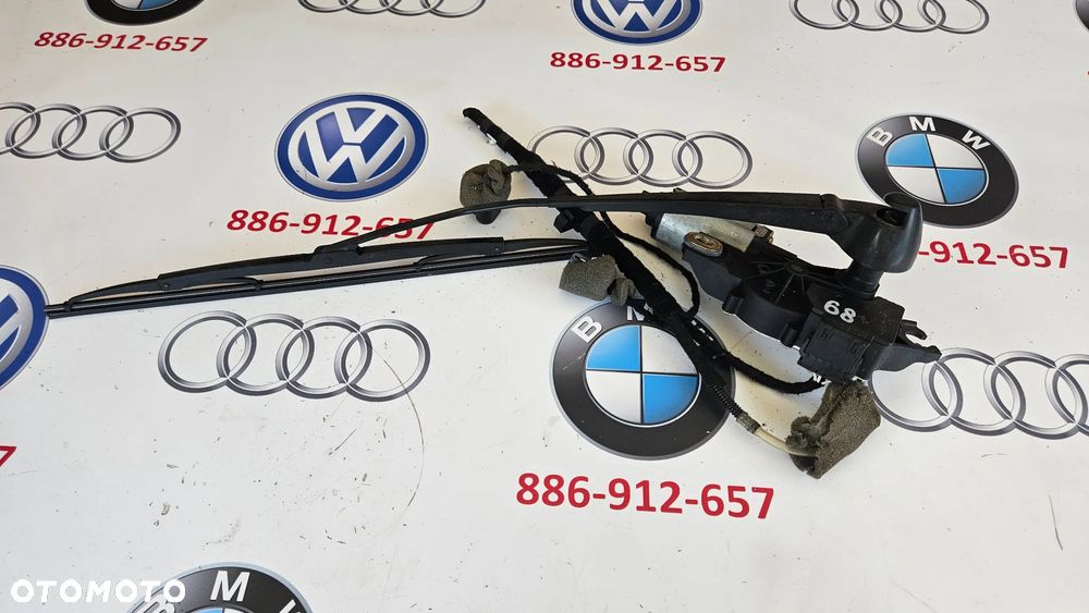VW Caddy 2K III 2003- Silniczek wycieraczki klapy bagażnika z wycieraczką Silniczek wycieraczki tył z ramieniem 2K0955712B - 2