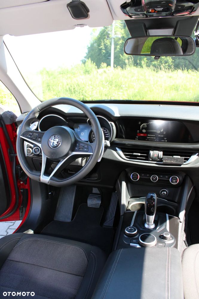 Alfa Romeo Stelvio 2.0 Turbo 16V AT8-Q4 - 20