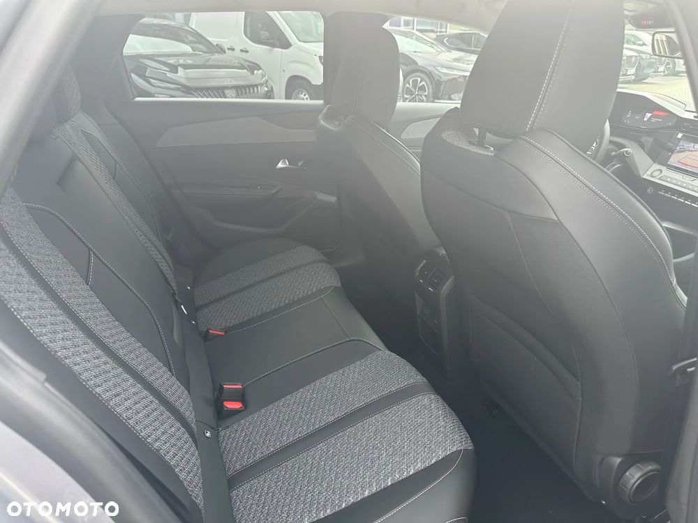 Peugeot 308 1.5 BlueHDi Allure S&S EAT8 - 24
