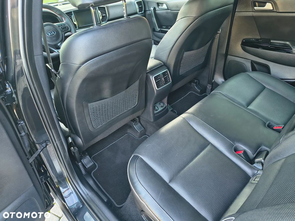 Kia Sportage 2.0 CRDI 4WD Fifa World Cup Edition - 23