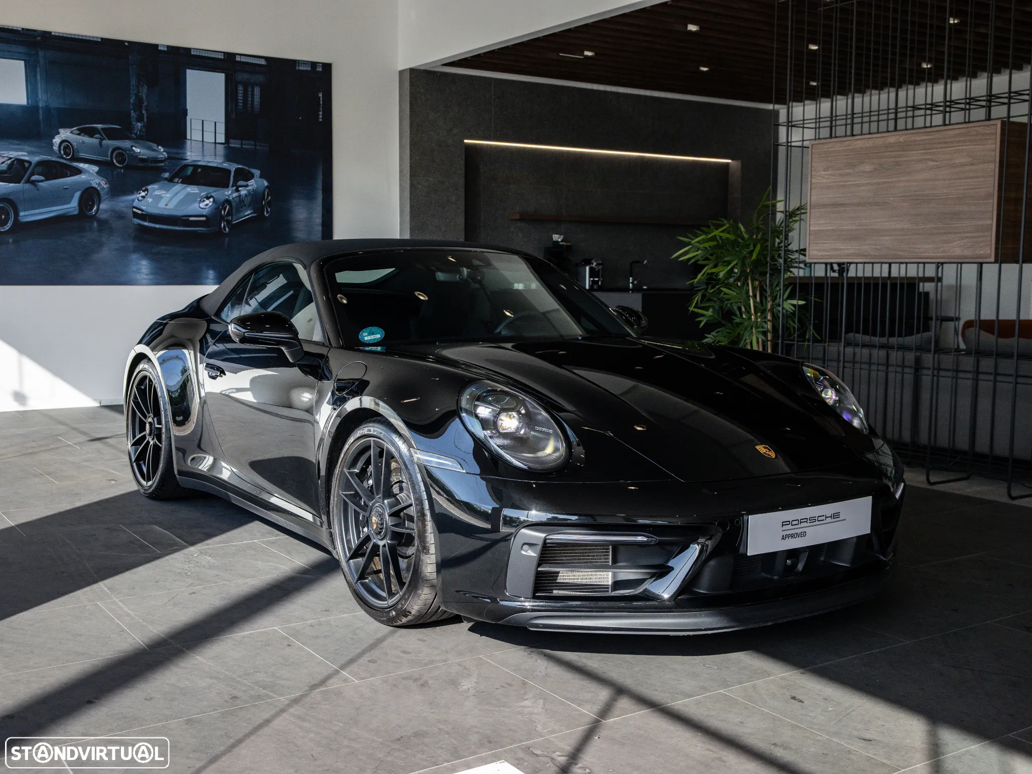 Porsche 911 (992) Carrera Cabrio GTS PDK - 20