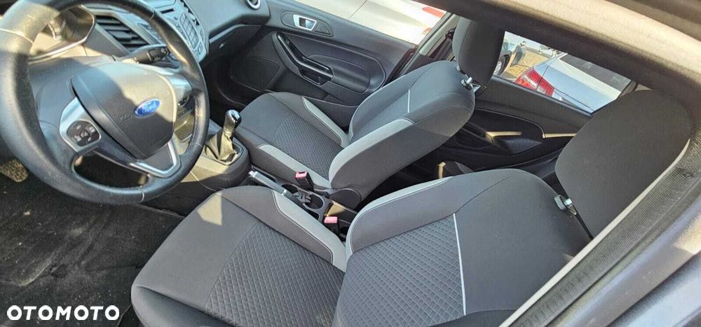 Ford Fiesta - 6