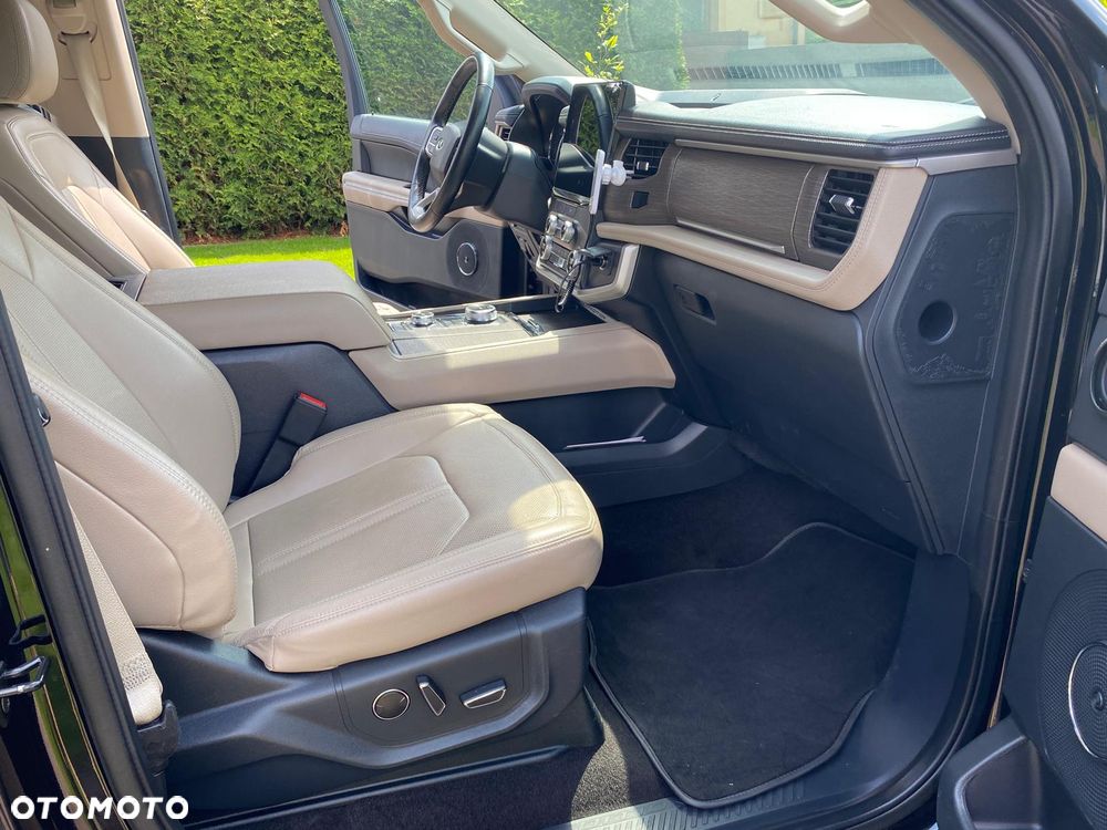 Ford Expedition - 16